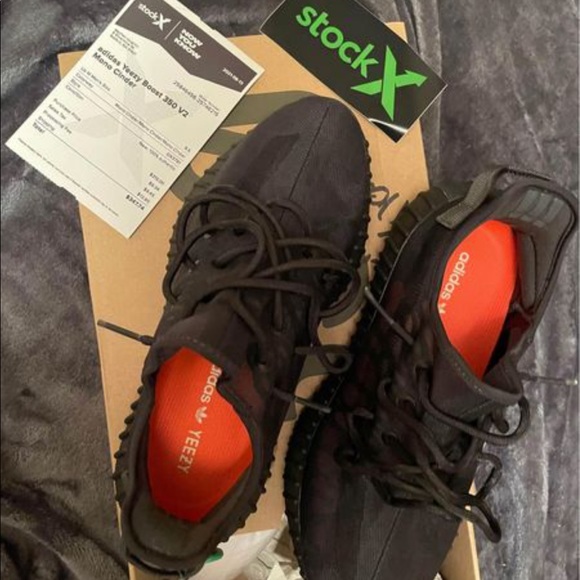 Yeezy Boost 350 - Picture 4 of 4